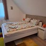 Kemences Udvarhaz Apartment *