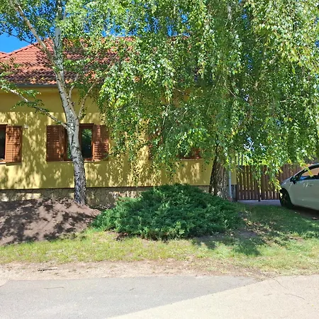 Kemences Udvarhaz Apartment