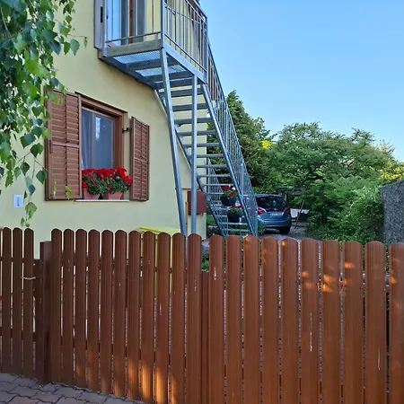 Apartment Kemences Udvarhaz Balatonszabadi