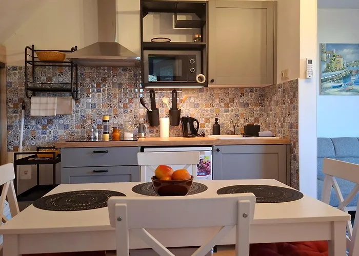 Kemences Udvarhaz Apartment *